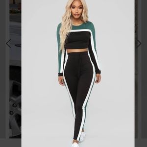 NWT Nova Caught Feelings Set